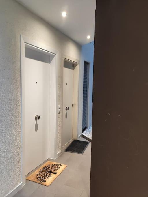 Moderno Apartamento Con Parking,Tarrassa, Barcelona Terrassa Exterior foto